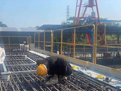 高温来袭 杭衢铁路建设者抢天夺时赶工期