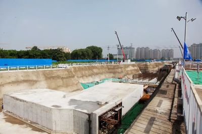 北京城市副中心畅和西路三期综合管廊工程六标矩形顶进首推现场会成功举行